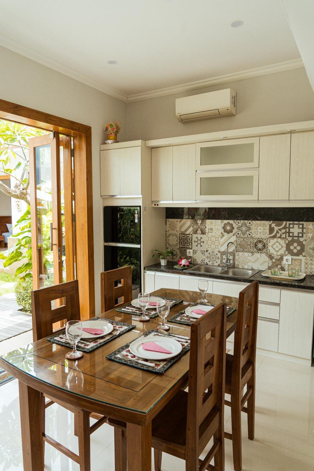 Villa Nugraha Lovina Singaraja Exterior foto